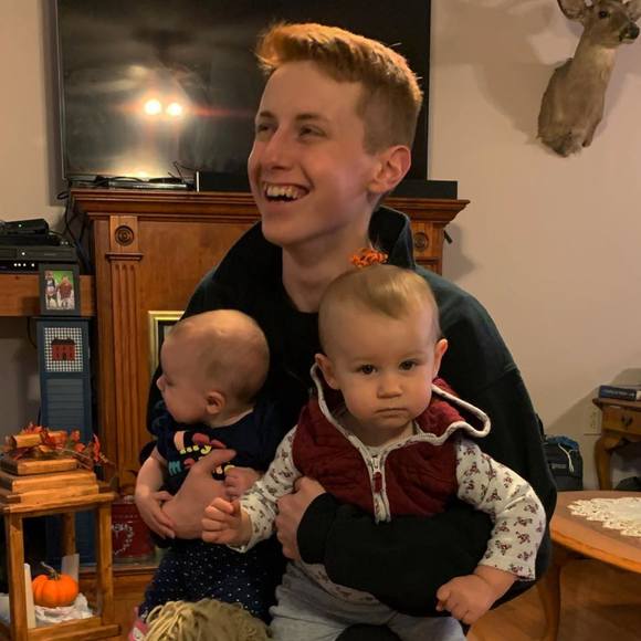 Meet your Posher, Gavin - Picture 1 of 1